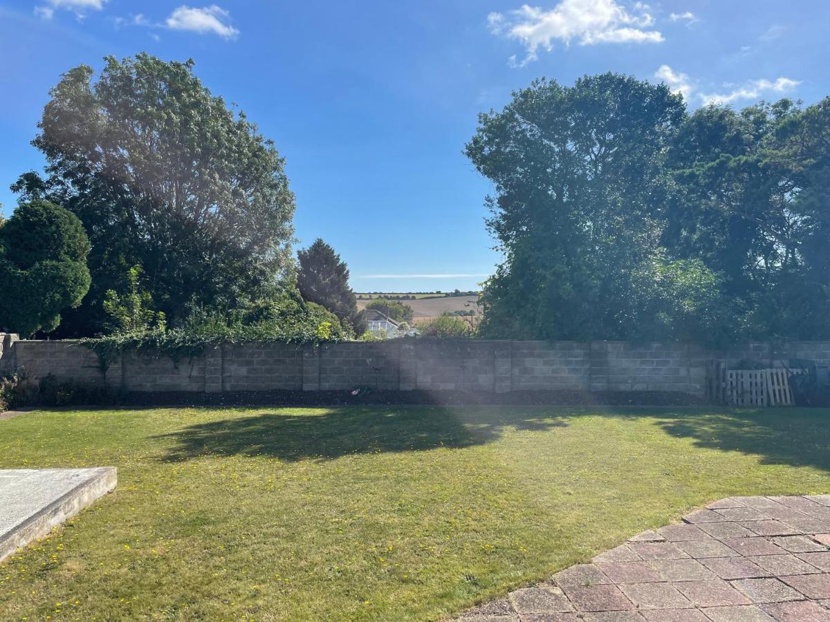 Fab Stay Uk - Coastal And Country Retreat With Free Secure Off Road Parking Minutes From Both Dover And Deal Kültér fotó