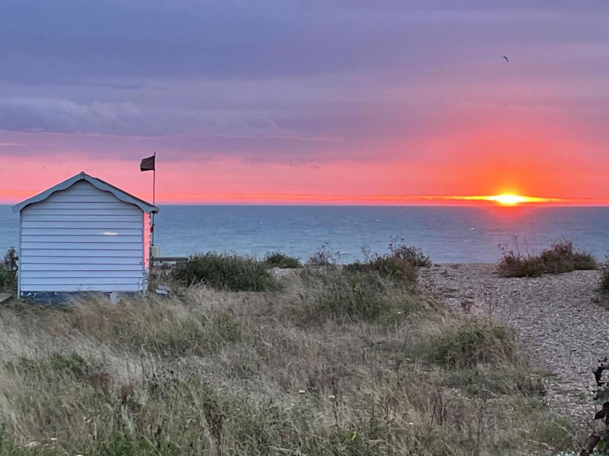 Fab Stay Uk - Coastal And Country Retreat With Free Secure Off Road Parking Minutes From Both Dover And Deal Kültér fotó