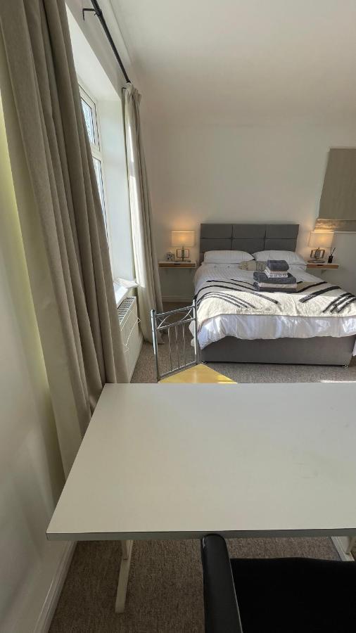 Fab Stay Uk - Coastal And Country Retreat With Free Secure Off Road Parking Minutes From Both Dover And Deal Kültér fotó